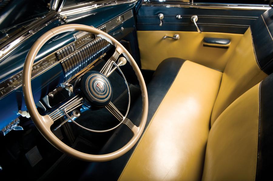 Интерьер LaSalle Convertible Coupe 1940 года  (фото 2 из 7)